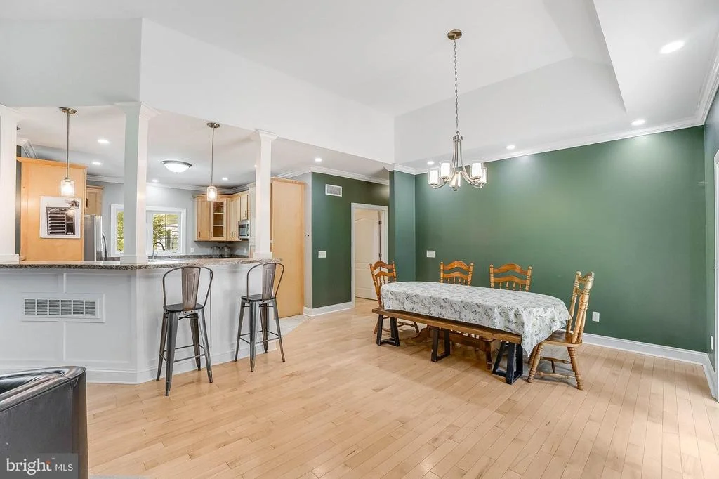 Photo of 33015 FOREST KNOLL DRIVE