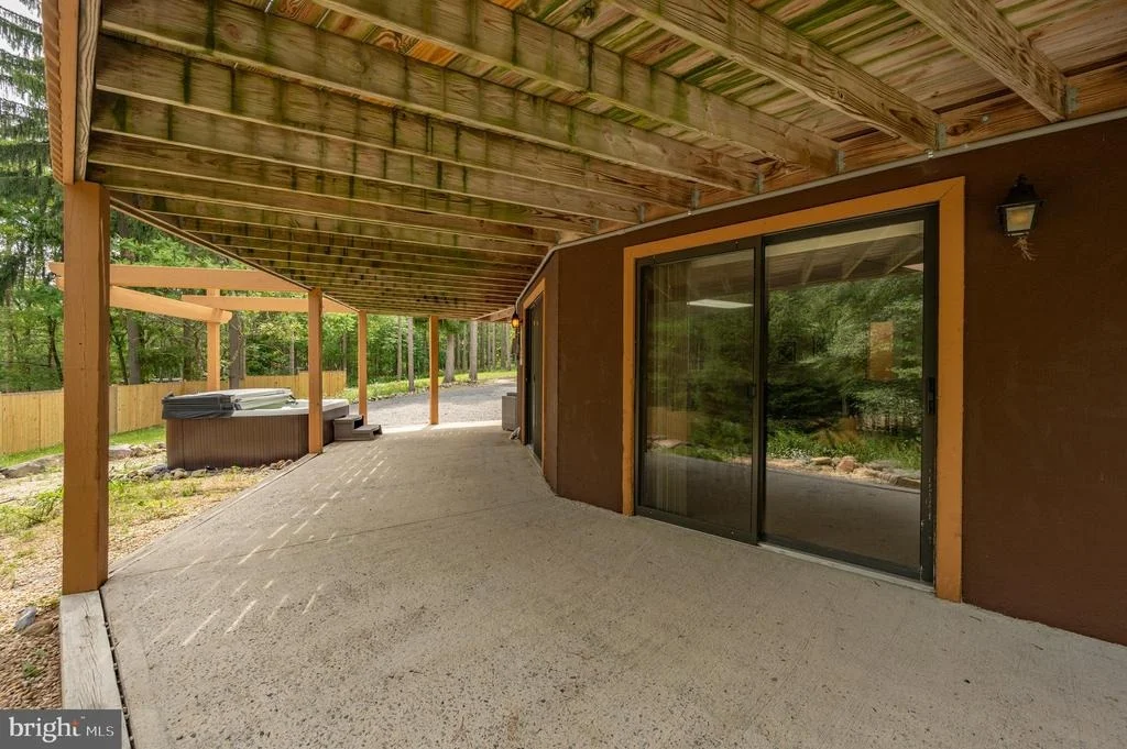 Photo of 2008 BUMBLE BEE ROAD