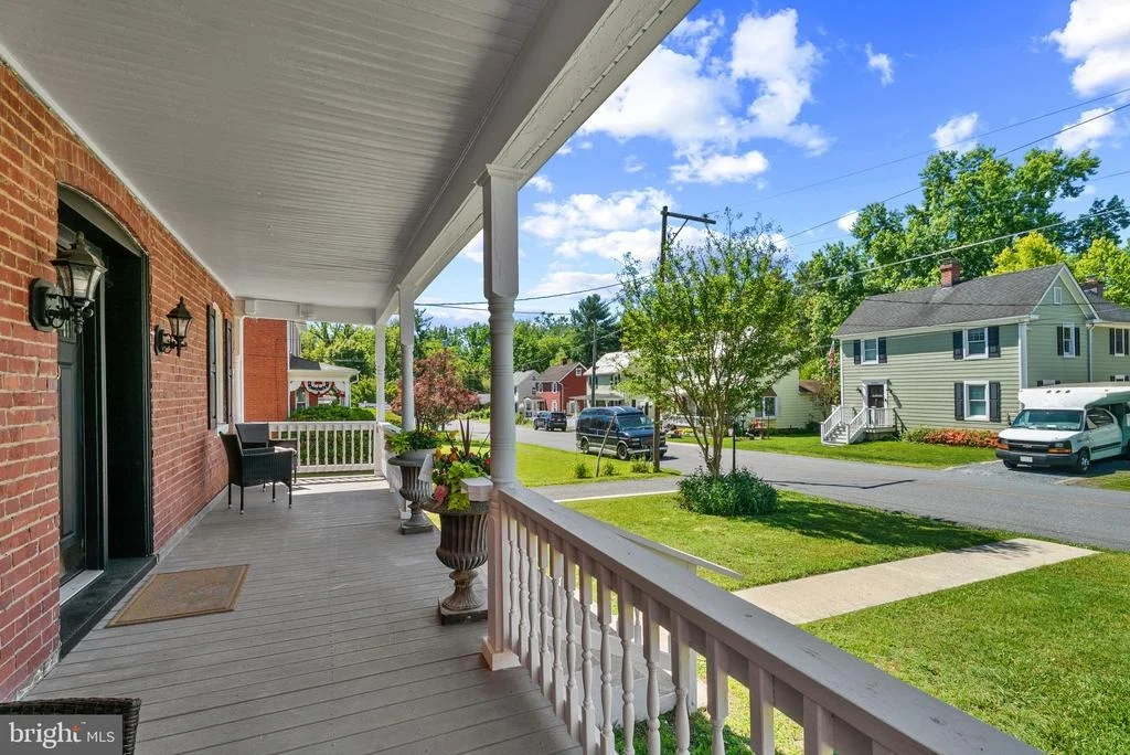 Photo of 6822 BUCKINGHAM LANE
