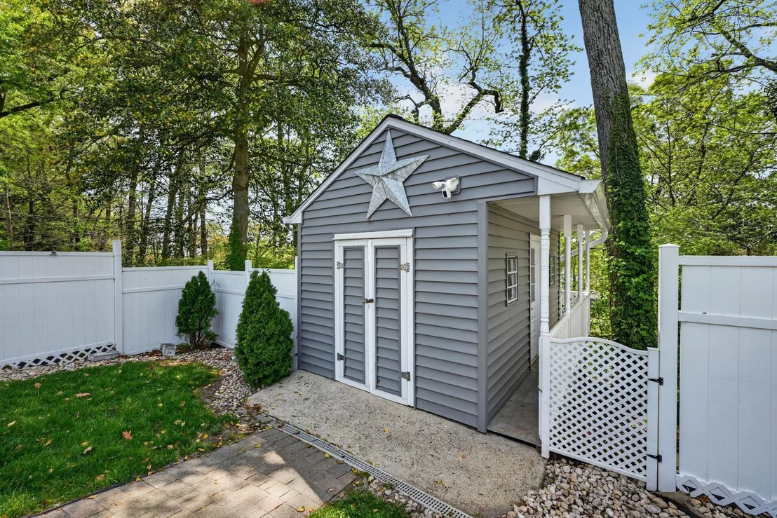 Photo of 448 MAPLE LEAF DRIVE