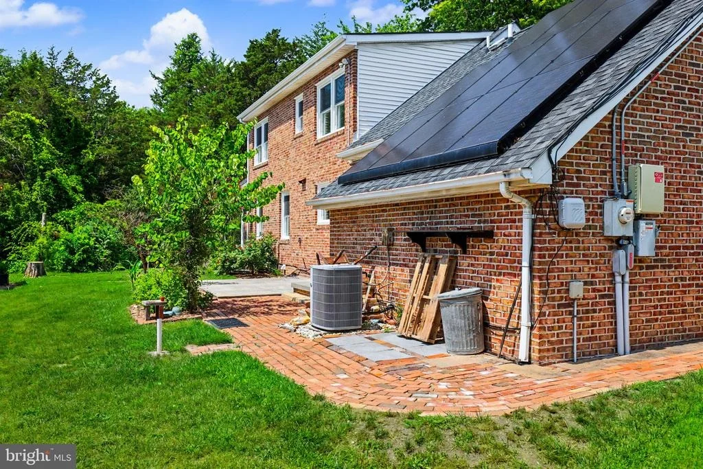 Photo of 2105 SHAWN DRIVE