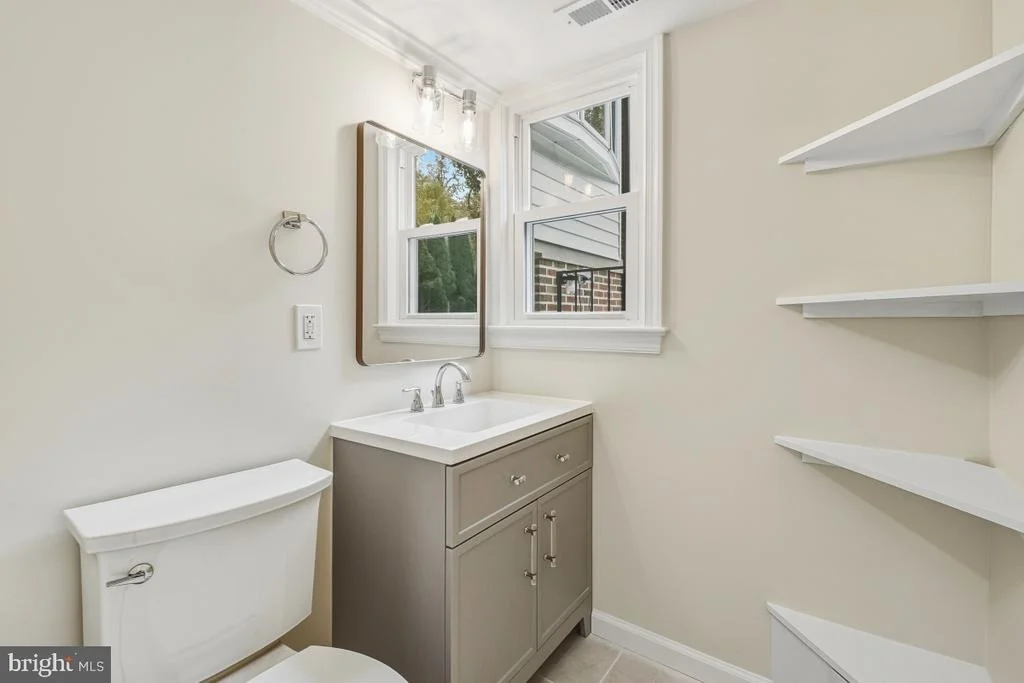 Photo of 1203 BRANTFORD AVENUE