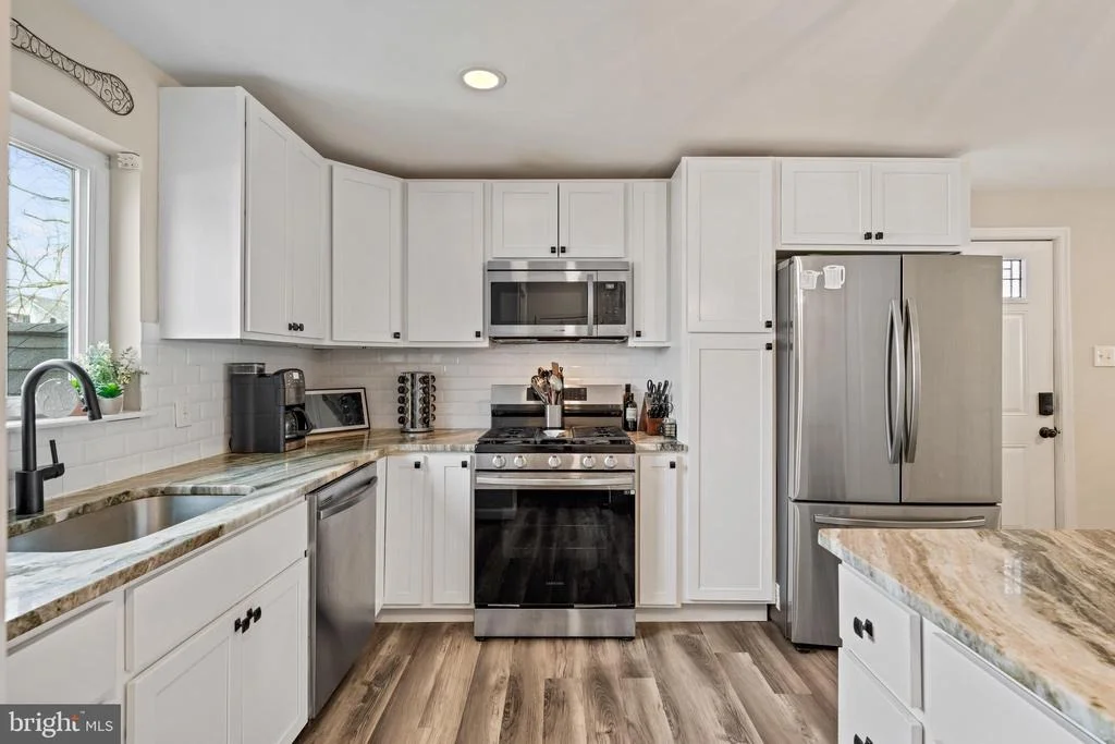 Photo of 215 BOULEVARD AVENUE