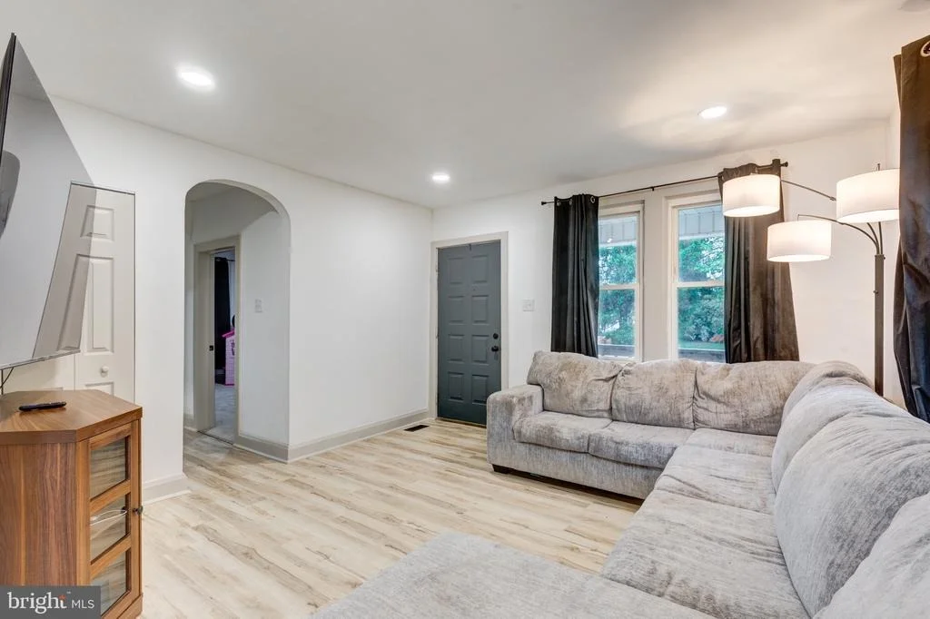 Photo of 33 MILTON AVENUE