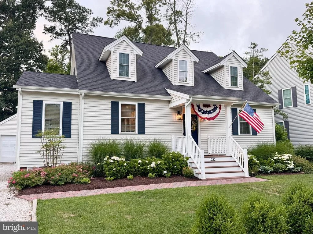 Photo of 1222 CARROLLTON LANE