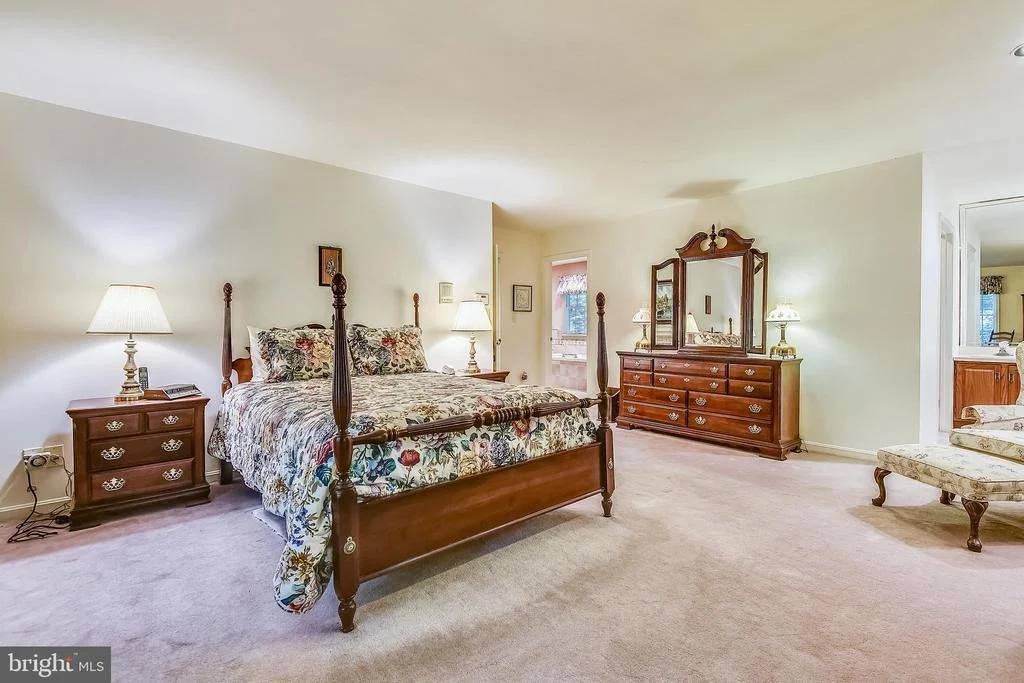 Photo of 7700 WARFIELD ROAD