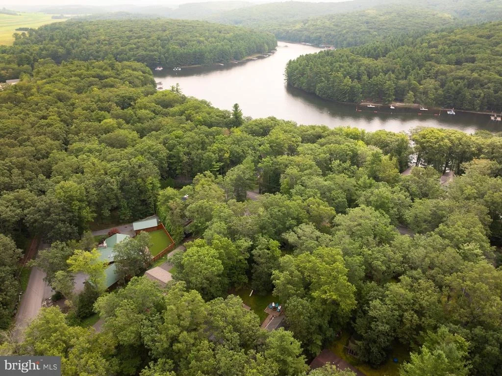 Photo of 302 OAK WAY ROAD