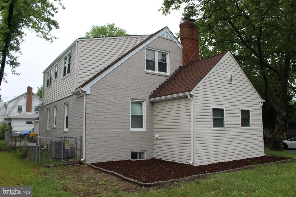 Photo of 401 FOREST VIEW