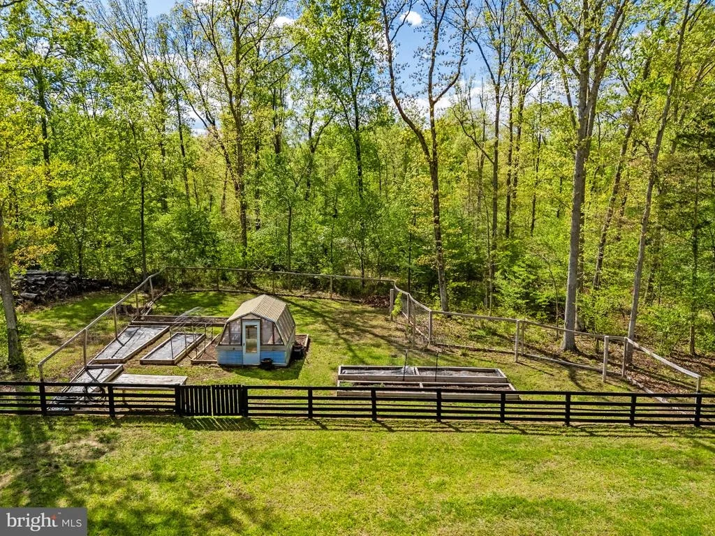 Photo of 8794 BUCKLAND MILL ROAD