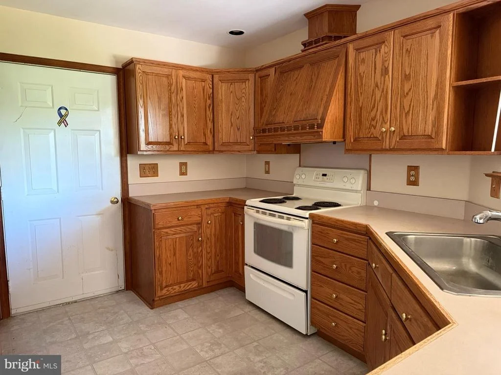 Photo of 37 JOHN ANDREWS DRIVE