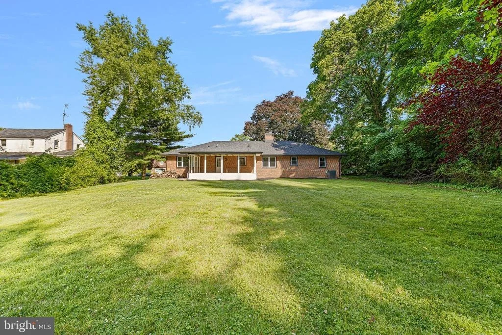 Photo of 208 MENDELL PLACE