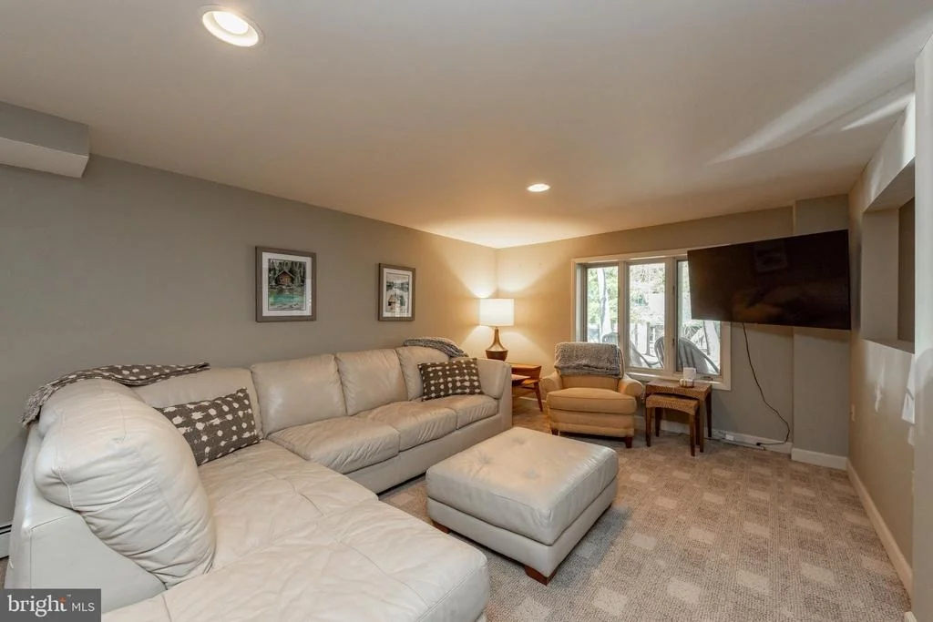 Photo of 106 LODGE CIRCLE