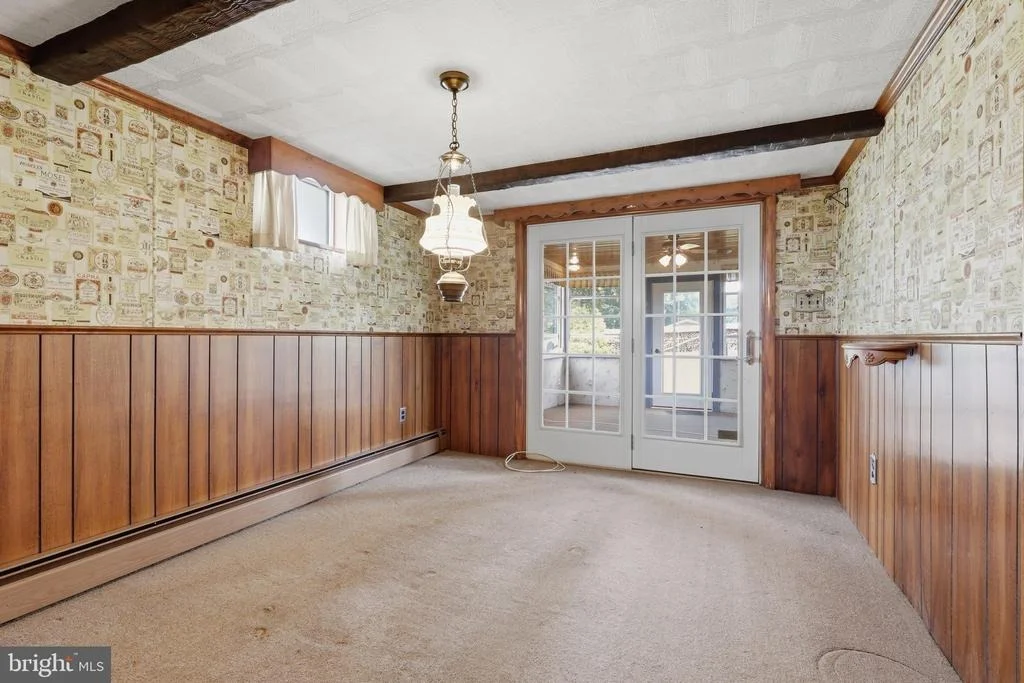 Photo of 5893 AMBAU ROAD