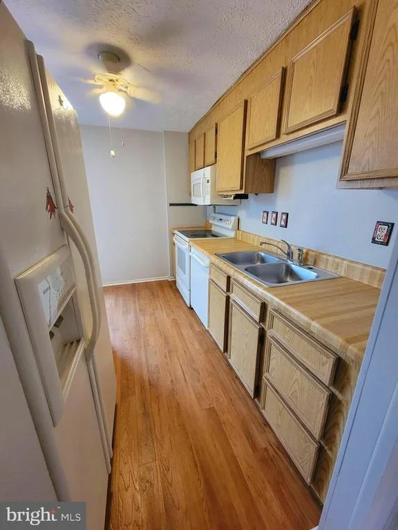 Photo of 1826 MILLSTREAM DRIVE