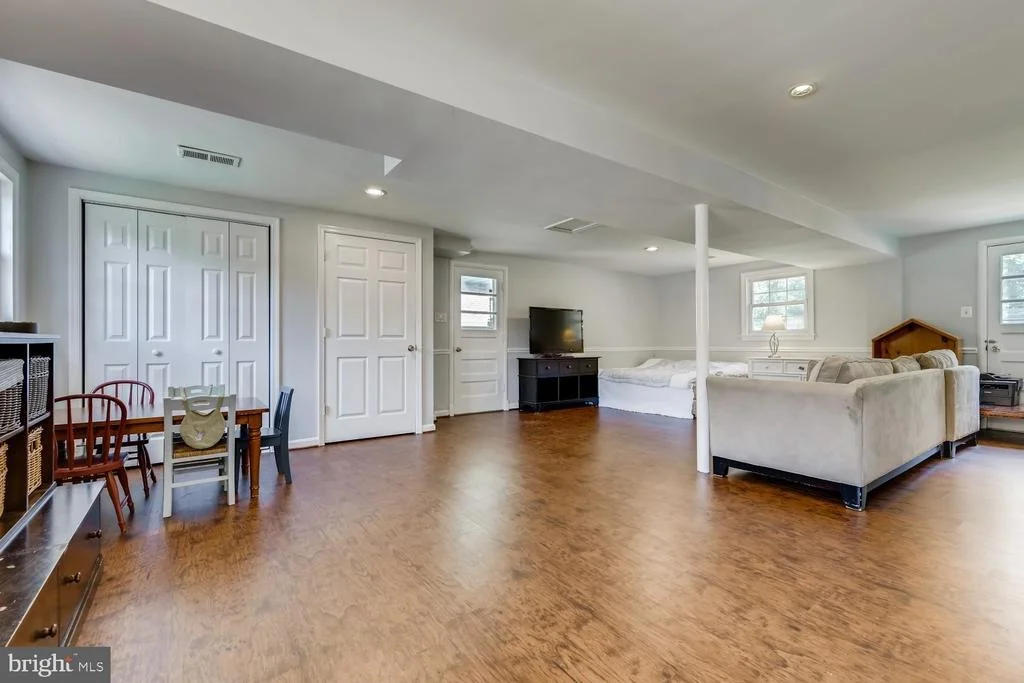 Photo of 706 VENICE DRIVE