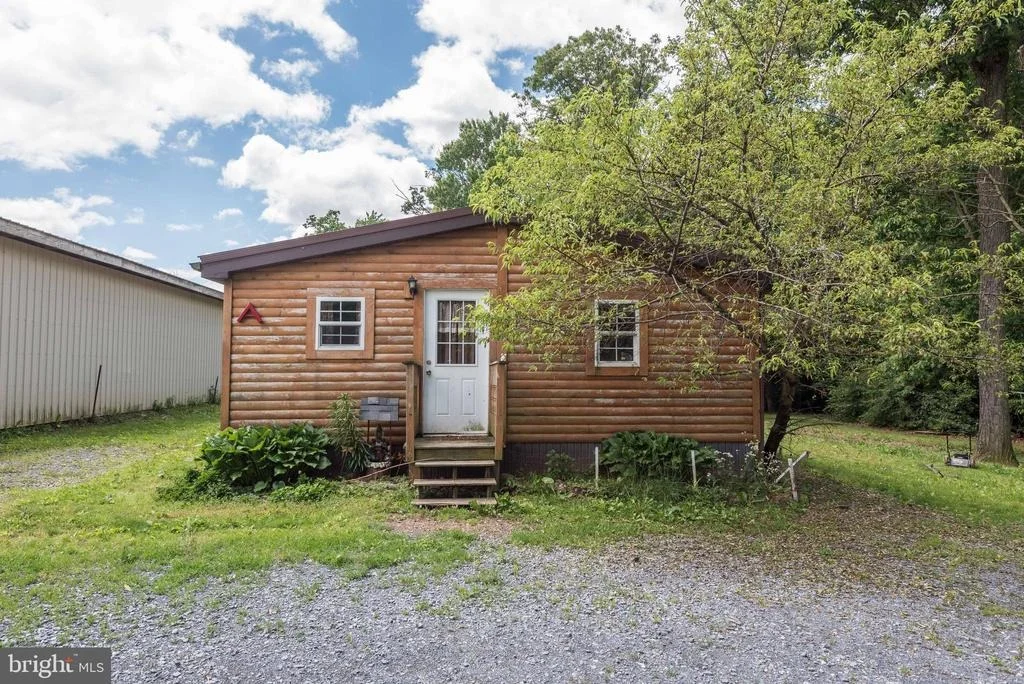 Photo of 16120 BARNESVILLE ROAD