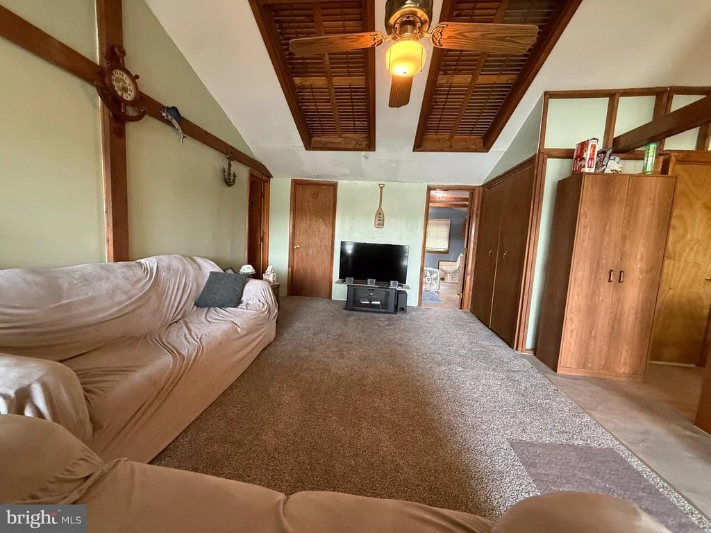 Photo of 47 BEECH ISLAND