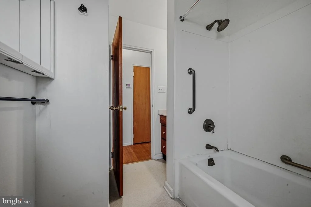 Photo of 308 BREWSTER DRIVE