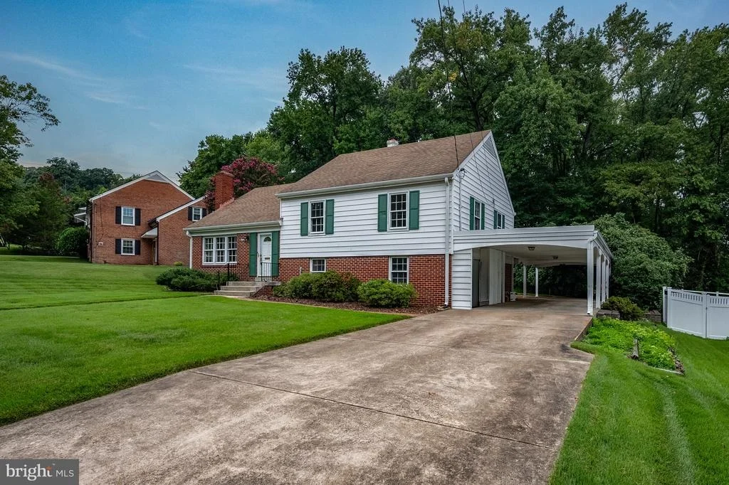 Photo of 1308 WAKE FOREST DRIVE