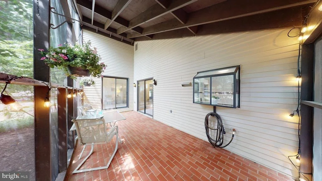 Photo of 11247 HANDLEBAR ROAD
