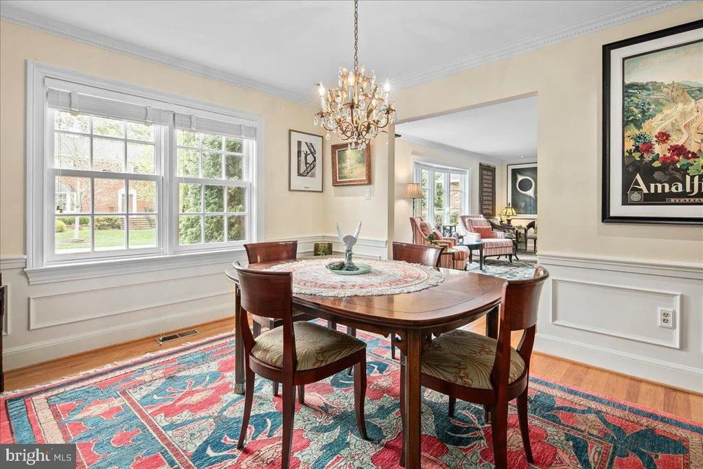 Photo of 9352 MOUNT VERNON CIRCLE