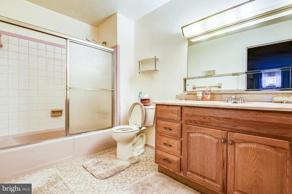 Photo of 3913 QUEEN MARY DRIVE