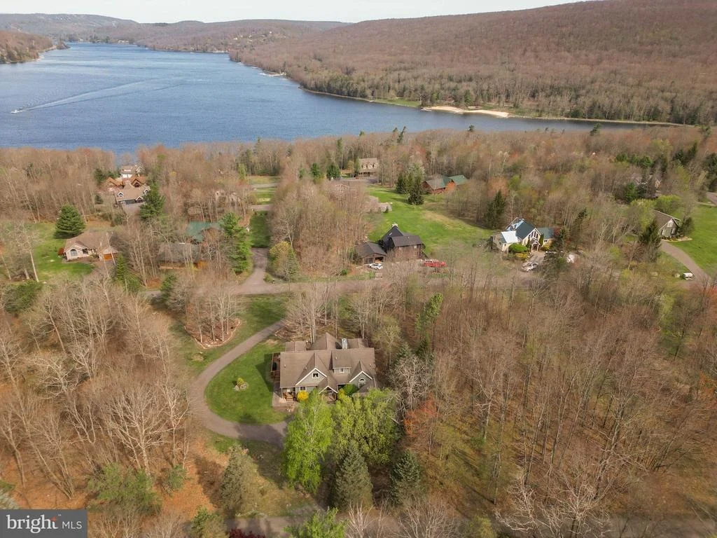 Photo of 128 BRIDGEVIEW LANE