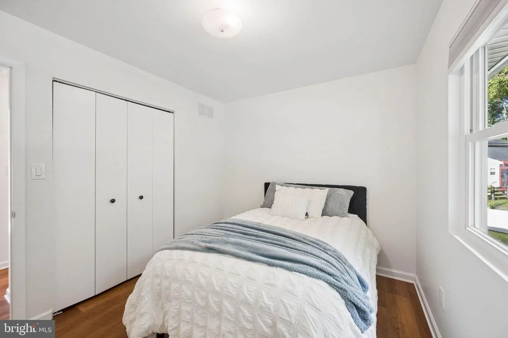 Photo of 1365 MOYER ROAD