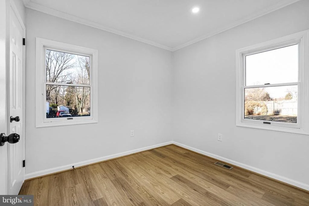 Photo of 4305 GARRETT PARK ROAD