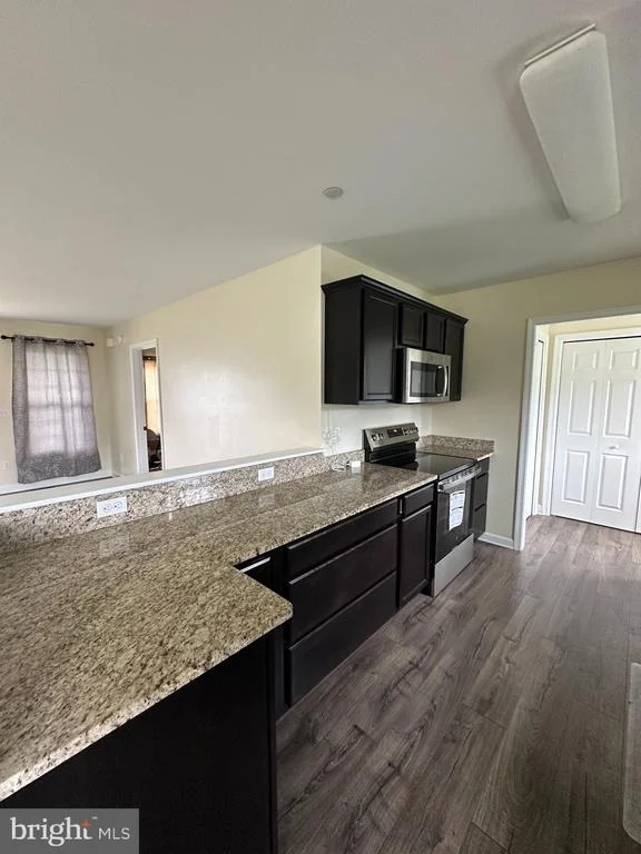 Photo of 403 CREEKSIDE TRAIL