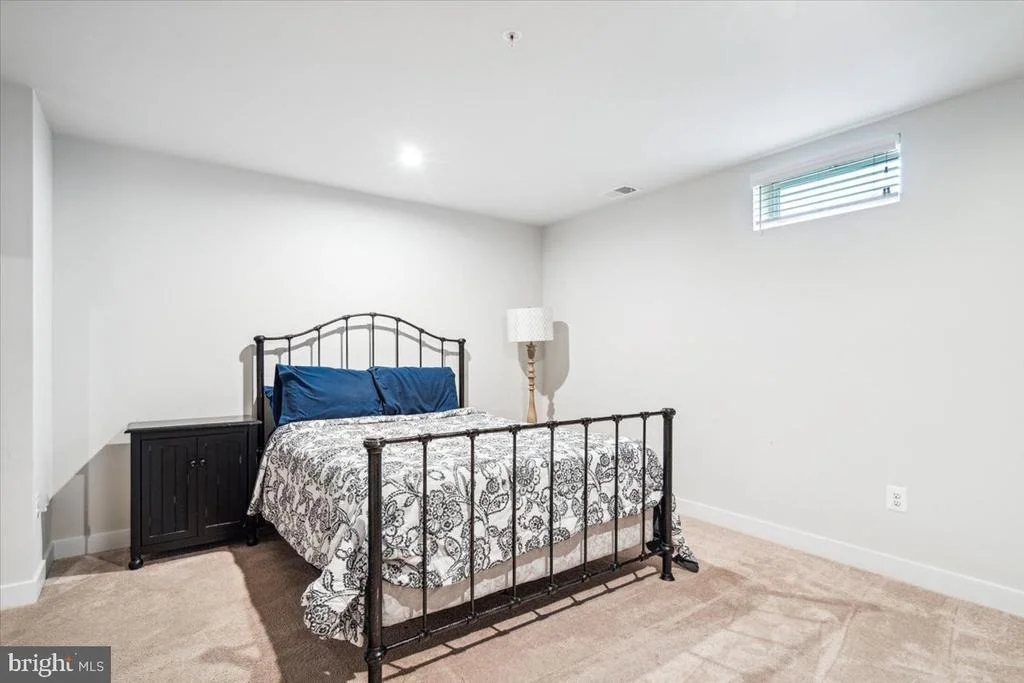 Photo of 1215 FUTURITY STREET