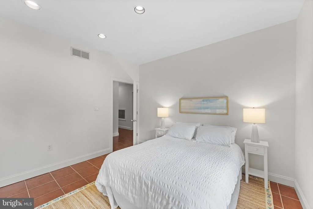 Photo of 123 GLADE CIRCLE W