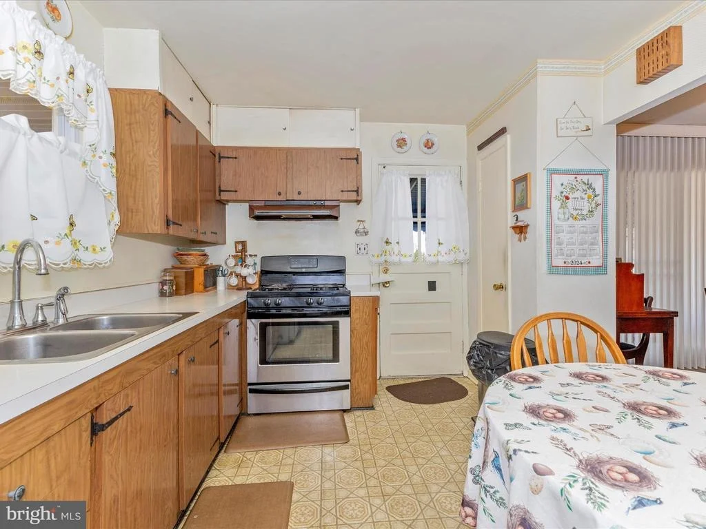 Photo of 6529 REDGATE CIRCLE