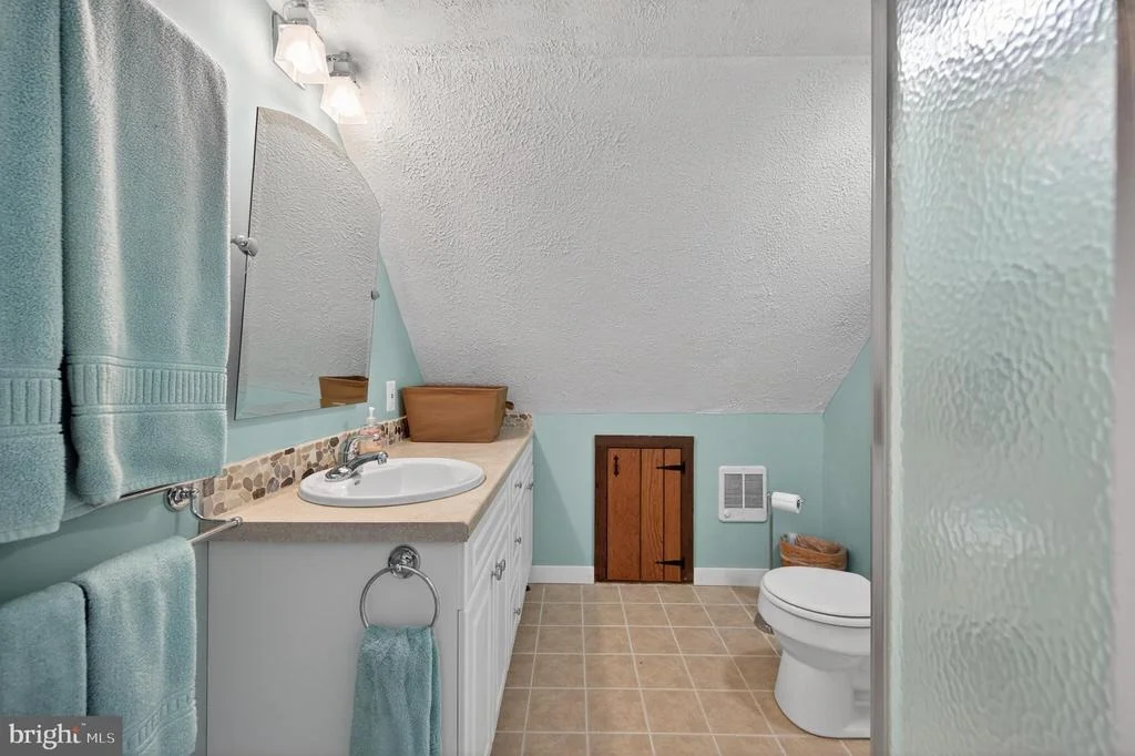 Photo of 393 PALMER