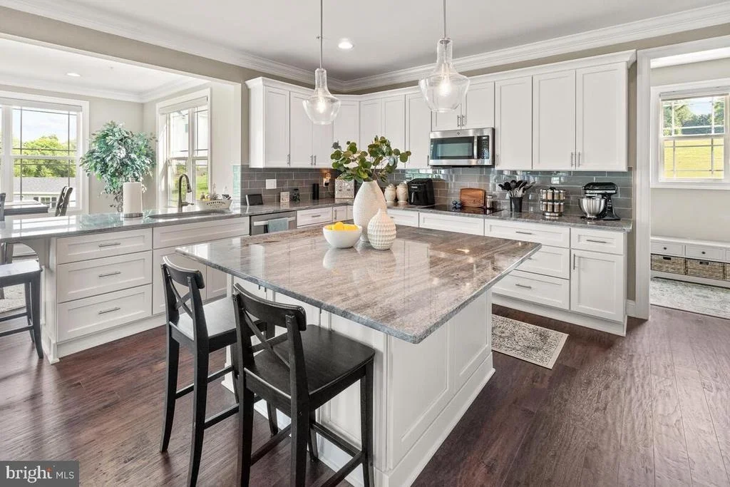 Photo of 8702 HAWBOTTOM ROAD