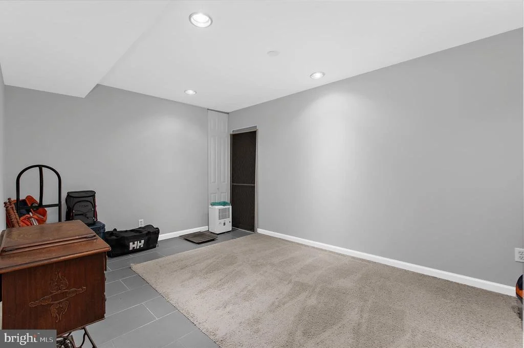 Photo of 2642 QUEEN ANNE CIRCLE