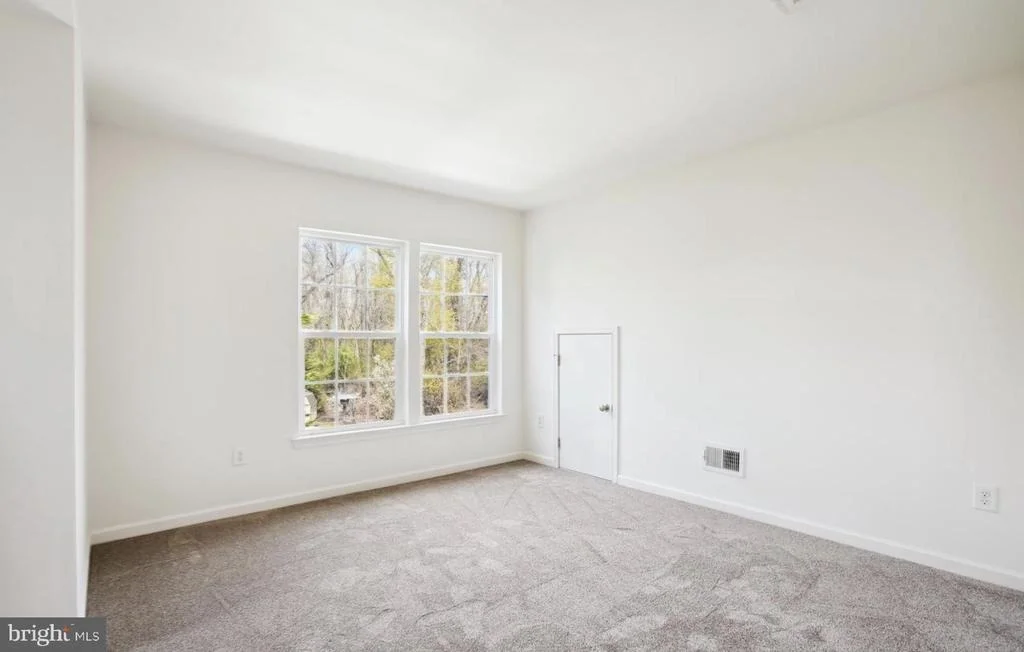 Photo of 116 HARLAN LOOP
