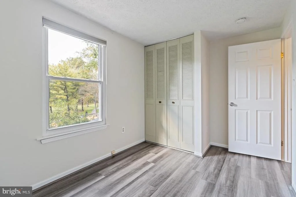 Photo of 8032 RED JACKET WAY