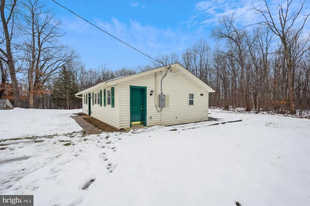Photo of 6411 DAVIS ROAD