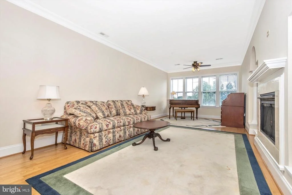 Photo of Unit 415 at 2500 WATERSIDE DRIVE