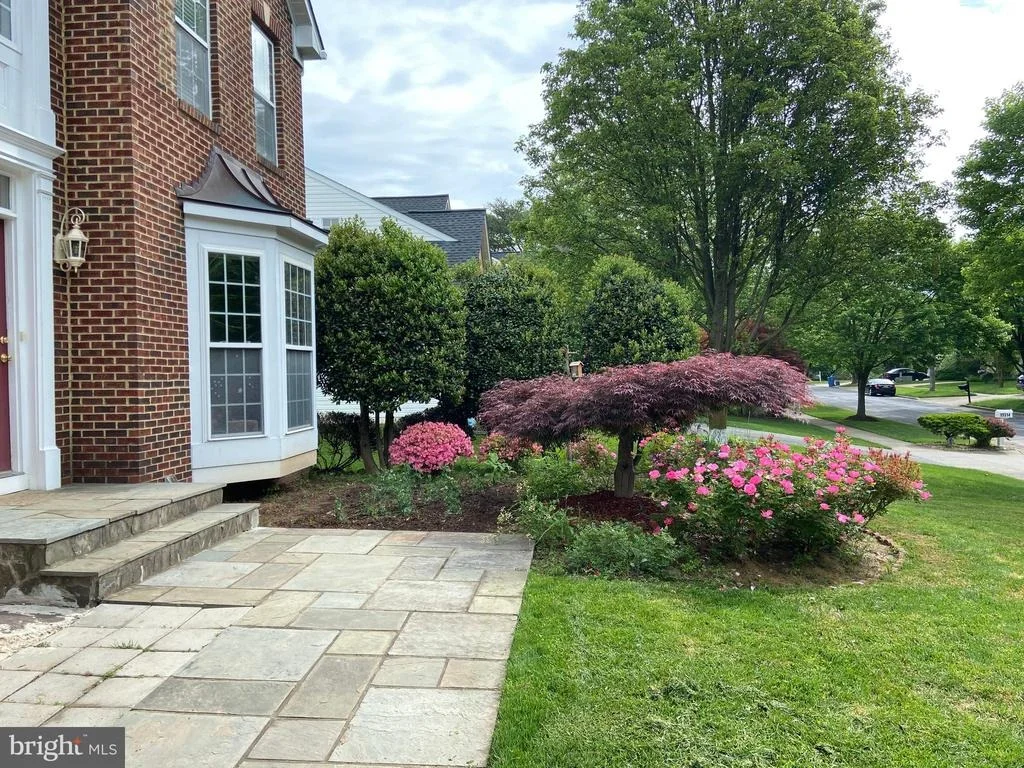 Photo of 19312 PLUMMER DRIVE