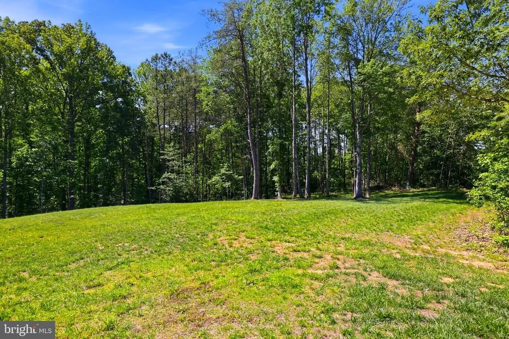 Photo of 301 KINGDOM DRIVE