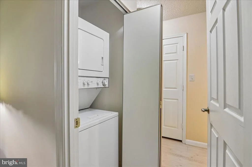 Photo of Unit 405 at 14809 PENNFIELD CIRCLE