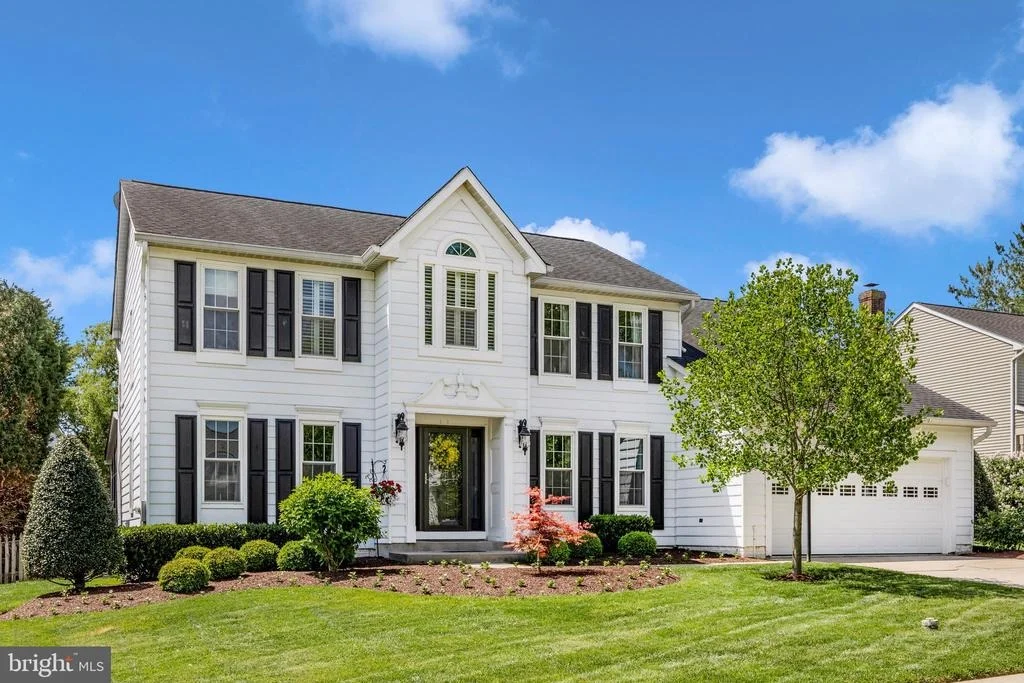 Photo of 6913 SOVEREIGN PLACE