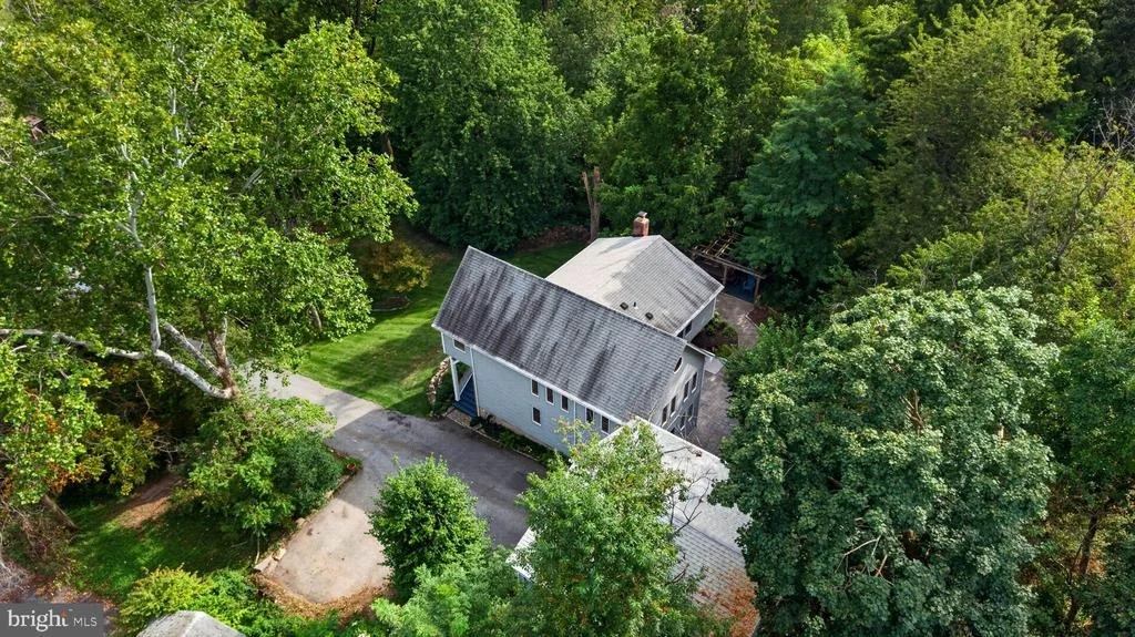 Photo of 100 HILLSIDE ROAD