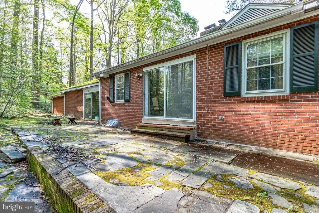 Photo of 9714 ASHBY ROAD