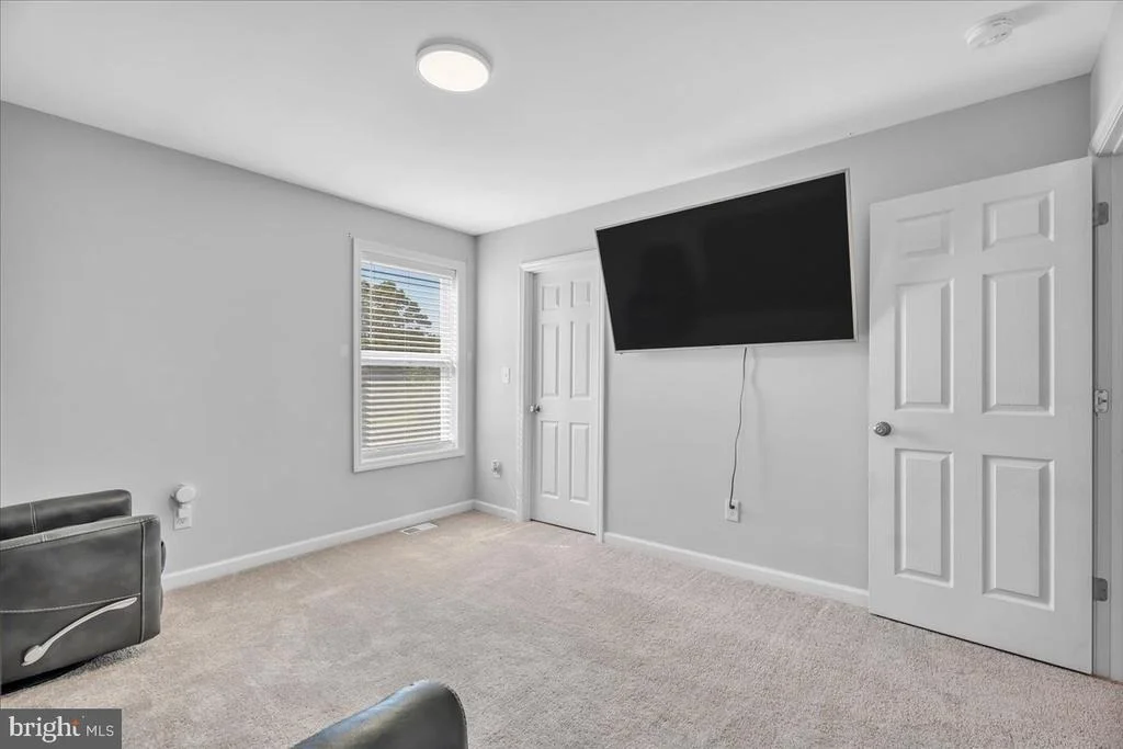 Photo of 546 JACKSON ROAD