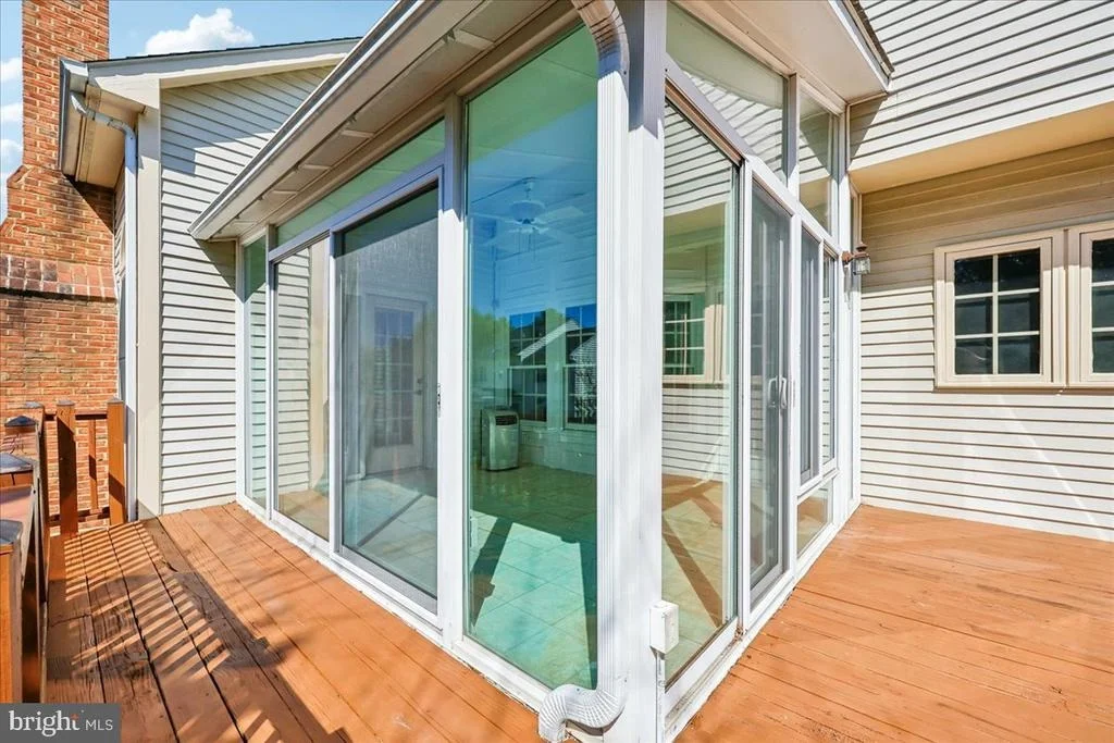 Photo of 21400 MANOR VIEW CIRCLE