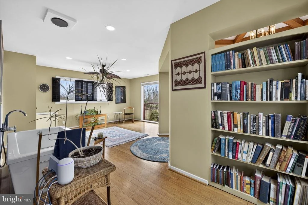 Photo of 3850 COBBLER MOUNTAIN ROAD