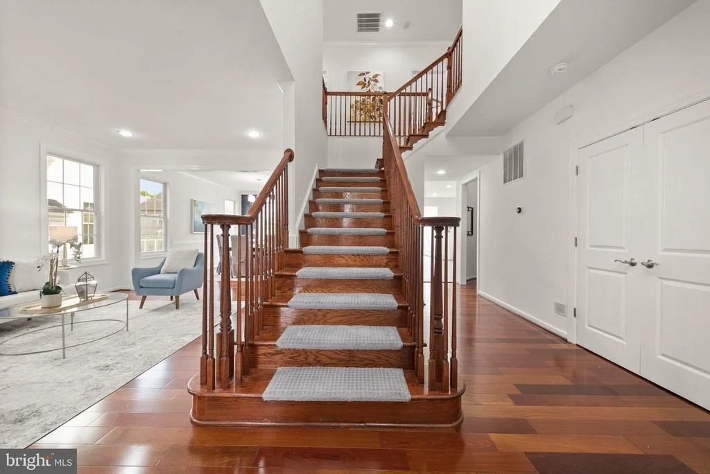 Photo of 23246 MINERVA DRIVE